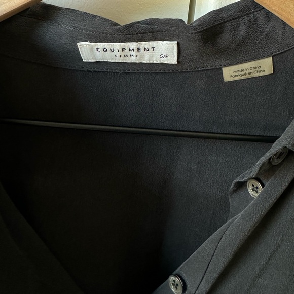 Equipment 100% Silk Dress - Picture 3 of 3